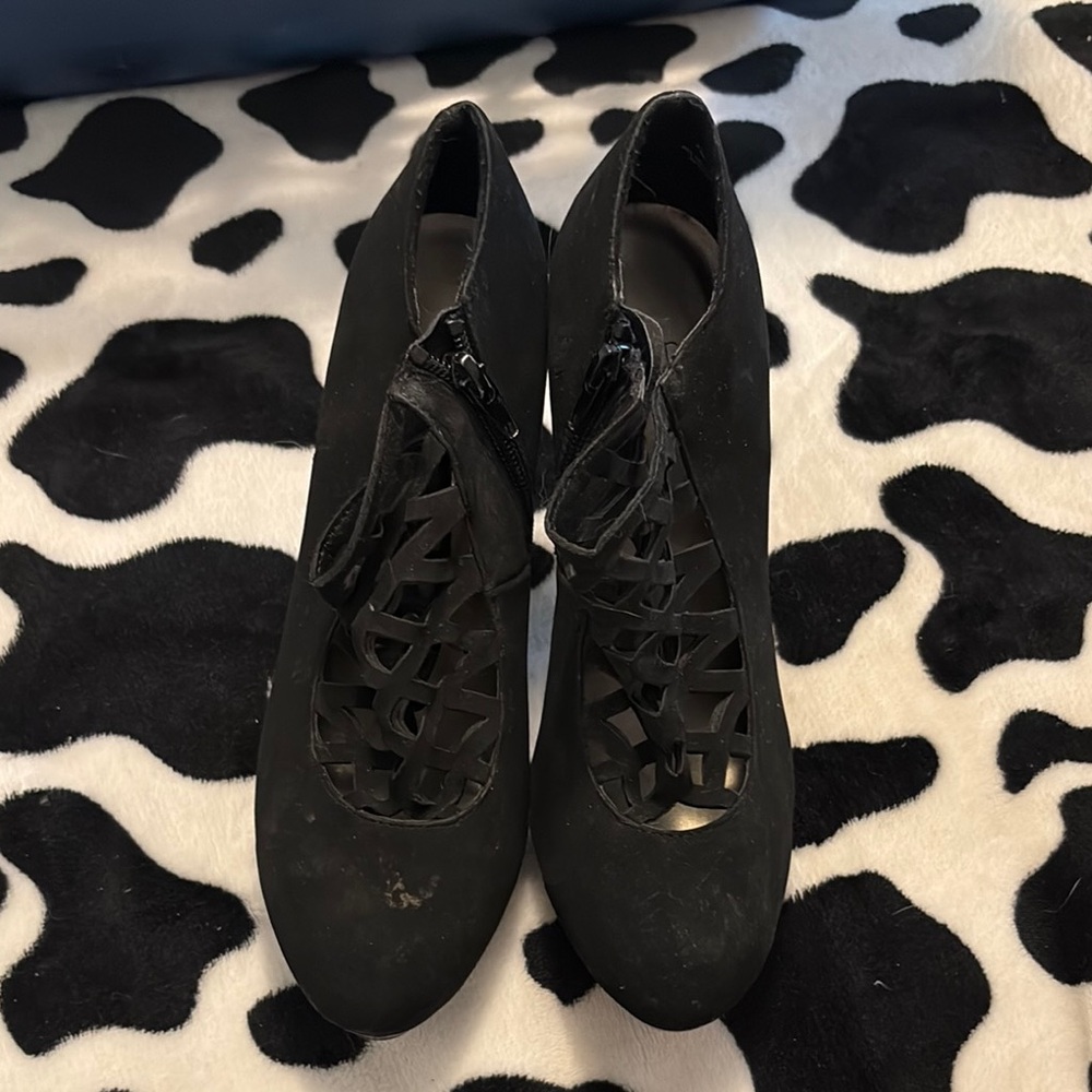 Impo Black Cutout Heels
